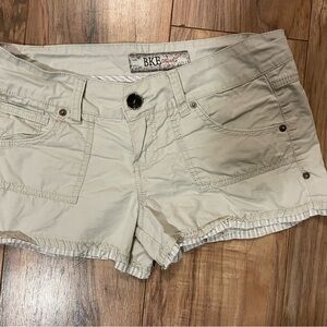 BKE Cream Cargo Shorts with Distressed Hem